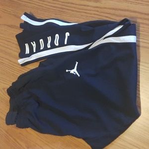 Free w/purchase damaged Jordan pants size medium